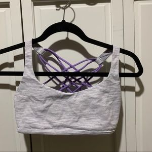 Lululemon free to be wild bra grey stripe size 6
